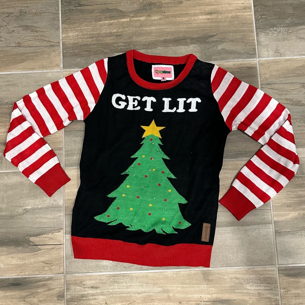 Tipsy Elves Festive Red and Black Christmas Light Up Sweater - size Small